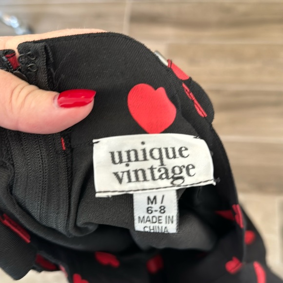 Unique Vintage M Black & Red Hearts Brionne Pinafore Skirt - Picture 2 of 6